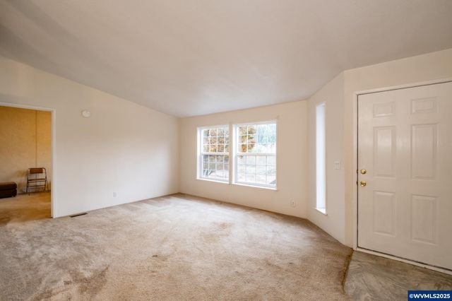 32981 Mount Pleasant Rd, Lebanon, OR 97355