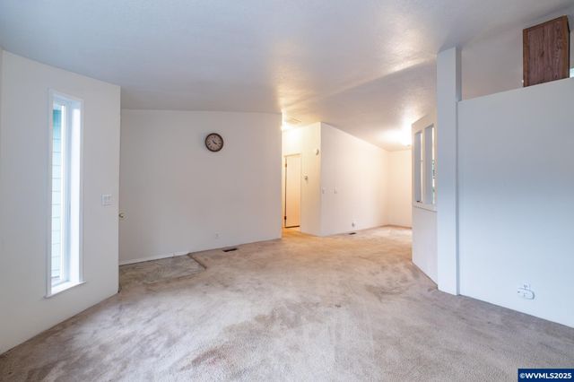 32981 Mount Pleasant Rd, Lebanon, OR 97355