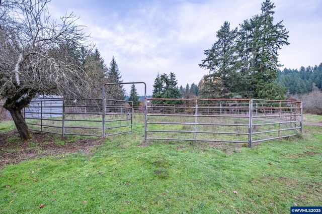 32981 Mount Pleasant Rd, Lebanon, OR 97355