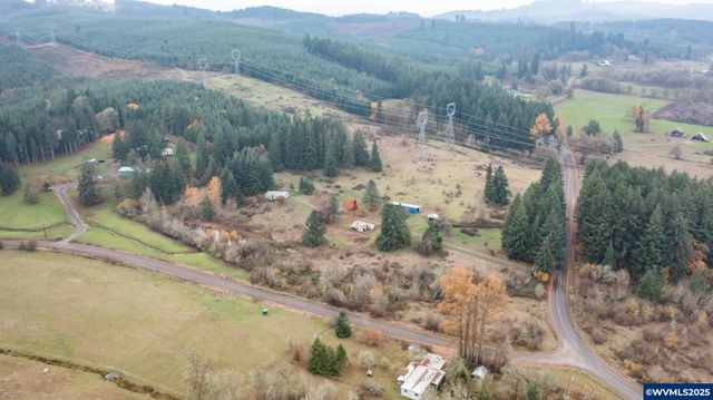 32981 Mount Pleasant Rd, Lebanon, OR 97355