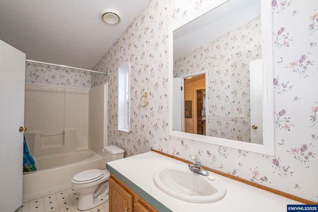 32981 Mount Pleasant Rd, Lebanon, OR 97355