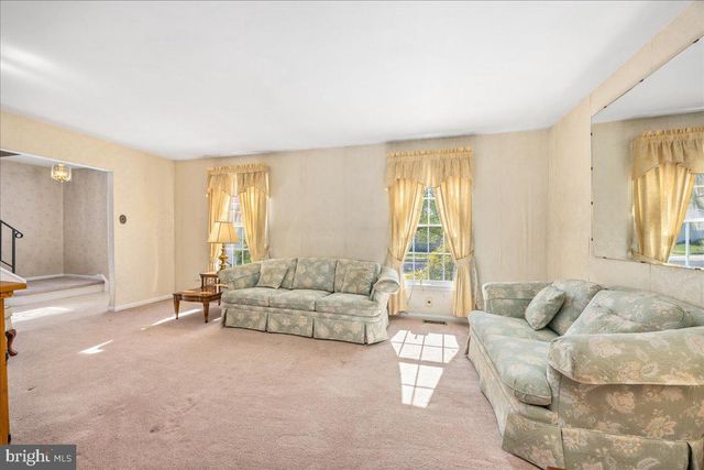 165 GOLFVIEW DR, Sewell, NJ 08080