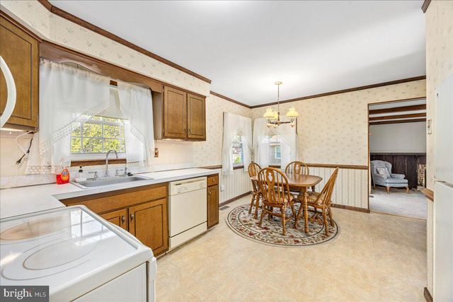 165 GOLFVIEW DR, Sewell, NJ 08080
