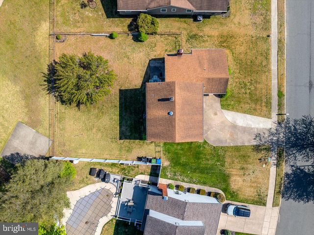 165 GOLFVIEW DR, Sewell, NJ 08080