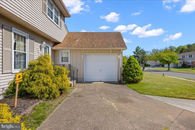 165 GOLFVIEW DR, Sewell, NJ 08080