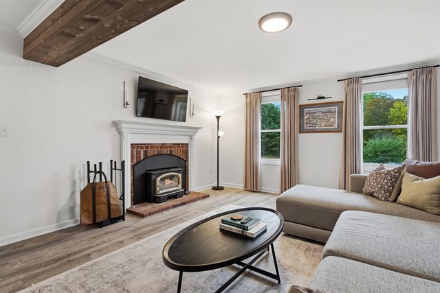 2 Reverend Parker Road, Londonderry, NH 03053