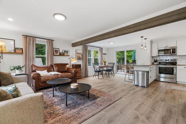2 Reverend Parker Road, Londonderry, NH 03053