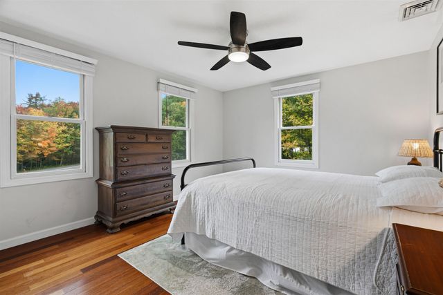 2 Reverend Parker Road, Londonderry, NH 03053