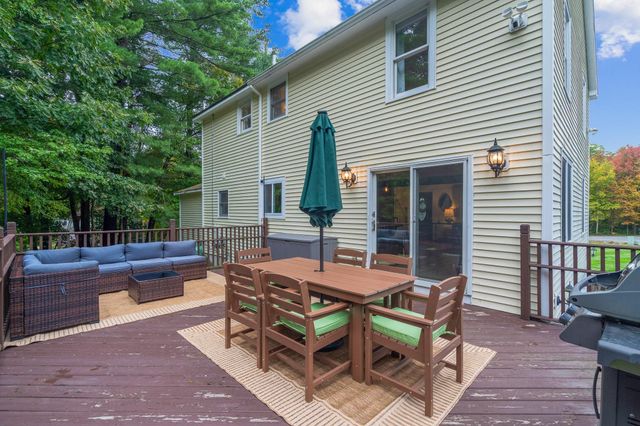 2 Reverend Parker Road, Londonderry, NH 03053