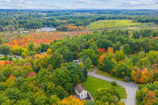 2 Reverend Parker Road, Londonderry, NH 03053