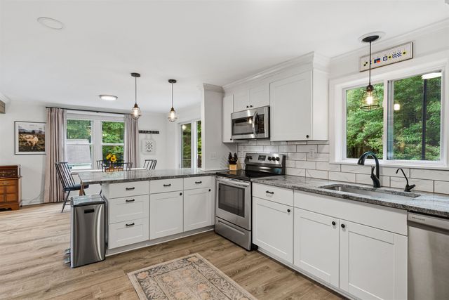 2 Reverend Parker Road, Londonderry, NH 03053