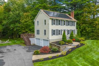 2 Reverend Parker Road, Londonderry, NH 03053