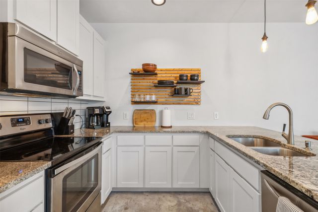 414 College Avenue, Fort Worth, TX 76104