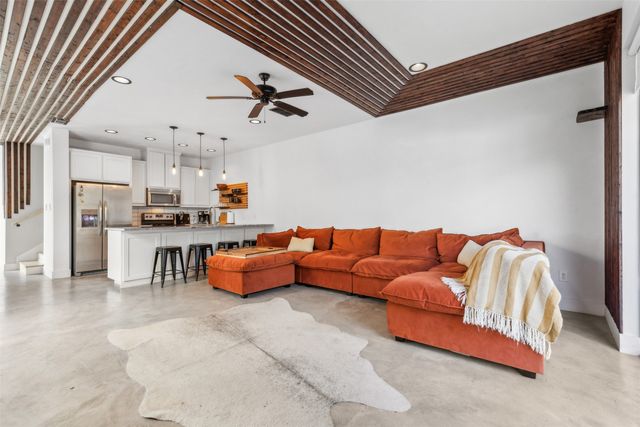 414 College Avenue, Fort Worth, TX 76104