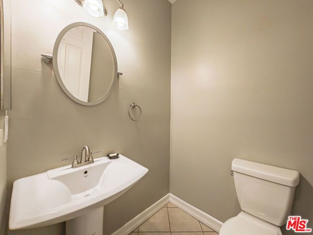 5237 Willowcrest Avenue 105, Los Angeles, CA 91601