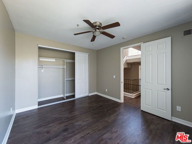 5237 Willowcrest Avenue 105, Los Angeles, CA 91601
