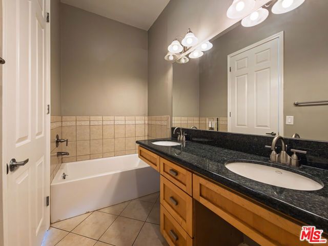 5237 Willowcrest Avenue 105, Los Angeles, CA 91601