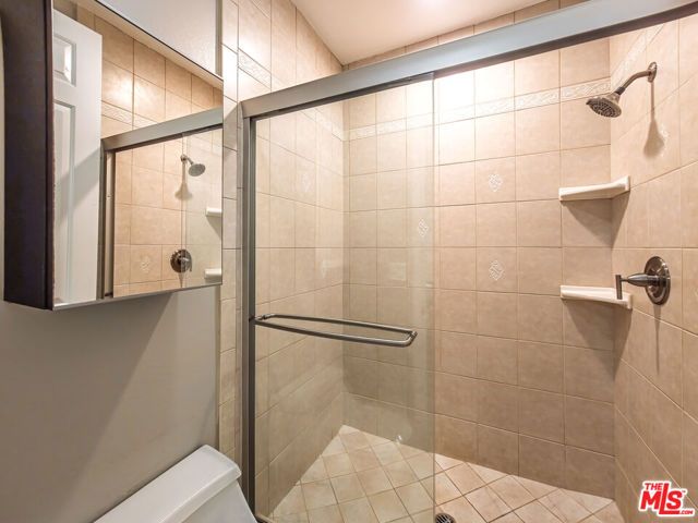 5237 Willowcrest Avenue 105, Los Angeles, CA 91601