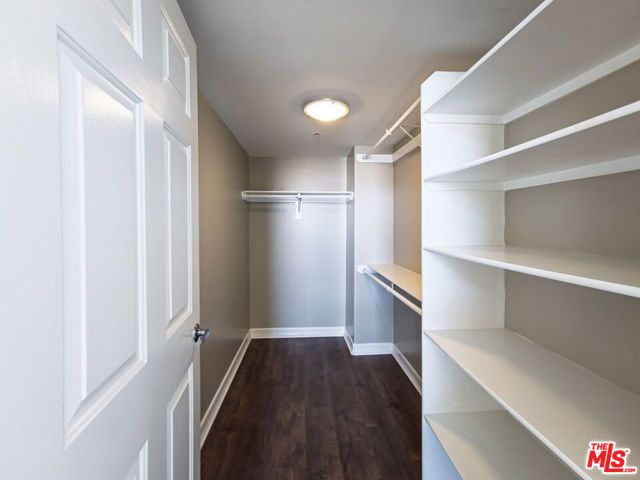 5237 Willowcrest Avenue 105, Los Angeles, CA 91601