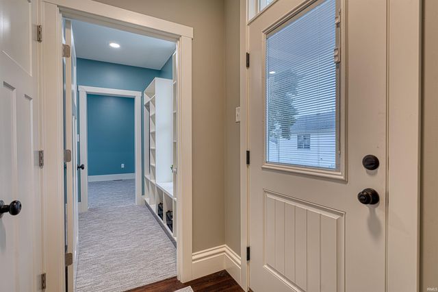 206 W Gibson Street, Haubstadt, IN 47639