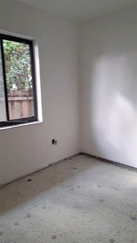 1112 SW 11th Ave, Miami, FL 33129