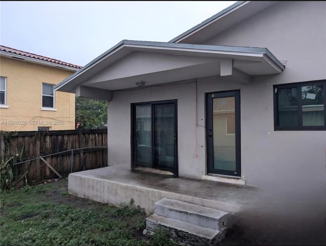 1112 SW 11th Ave, Miami, FL 33129