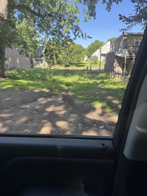 2624 Emerson Avenue N, Minneapolis, MN 55411 — exterior