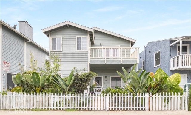 111 Ximeno, Long Beach, CA 90803