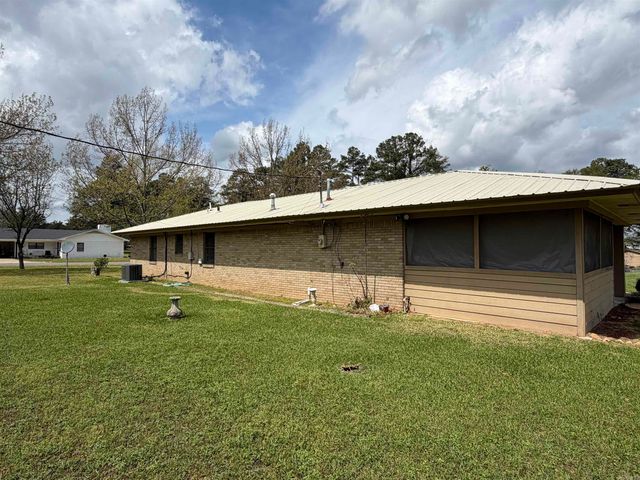 400 N Roosevelt, Star City, AR 71667