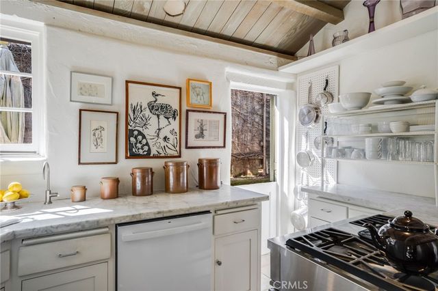 724 Poppy Avenue, Corona Del Mar, CA 92625