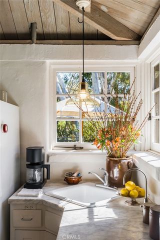 724 Poppy Avenue, Corona Del Mar, CA 92625