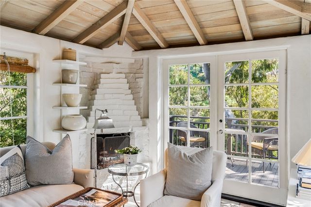 724 Poppy Avenue, Corona Del Mar, CA 92625