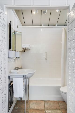 724 Poppy Avenue, Corona Del Mar, CA 92625