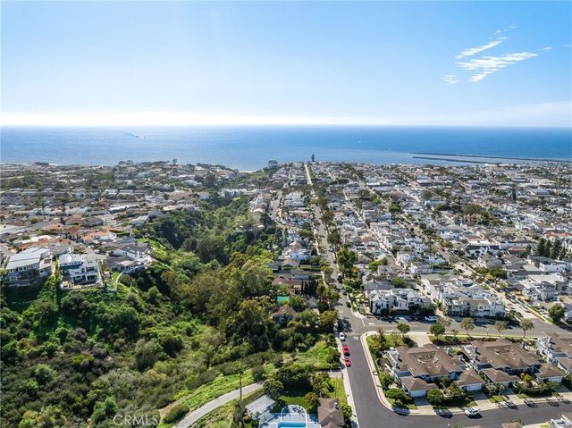 724 Poppy Avenue, Corona Del Mar, CA 92625