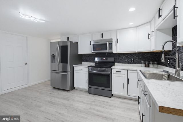 1607 HOLTZ RD, Enola, PA 17025