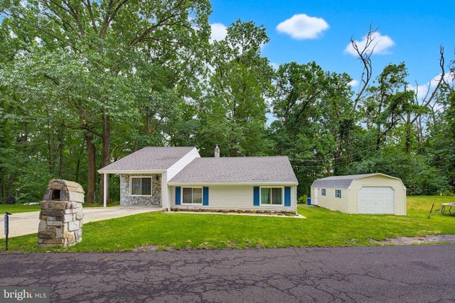 1607 HOLTZ RD, Enola, PA 17025