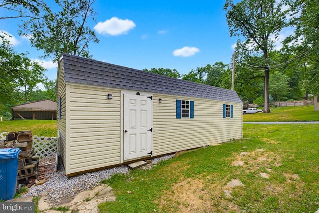 1607 HOLTZ RD, Enola, PA 17025