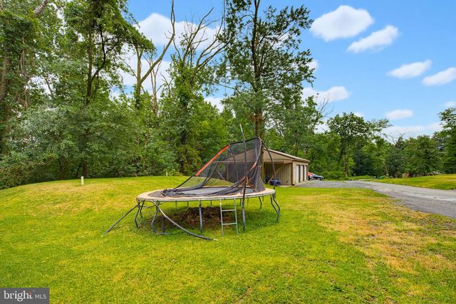 1607 HOLTZ RD, Enola, PA 17025