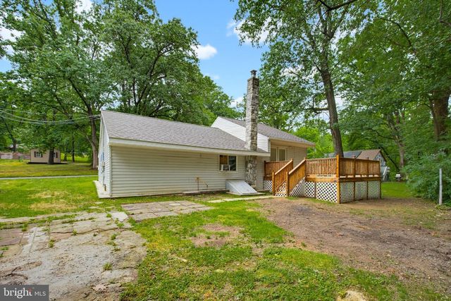 1607 HOLTZ RD, Enola, PA 17025
