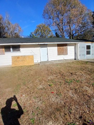 3874 St. Charles Place, Macon, GA 31201