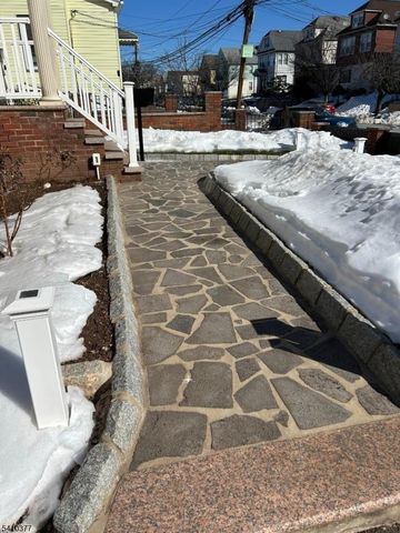 934 Monroe Ave, Elizabeth City, NJ 07208