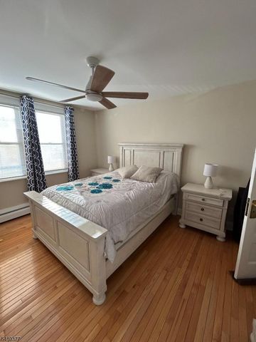 934 Monroe Ave, Elizabeth City, NJ 07208