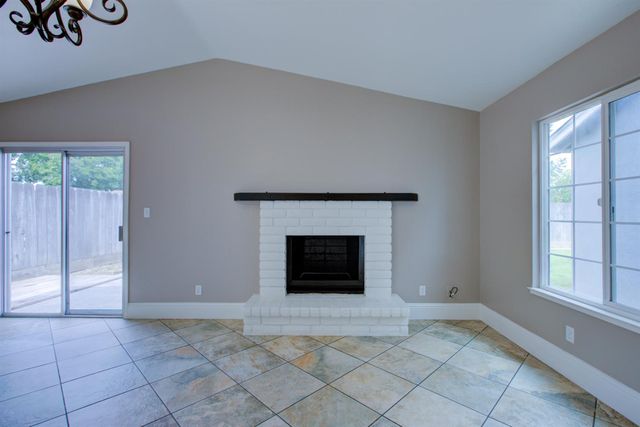 3121 Kounias Dr, Modesto, CA 95354