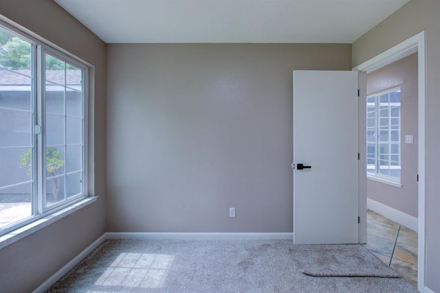 3121 Kounias Dr, Modesto, CA 95354