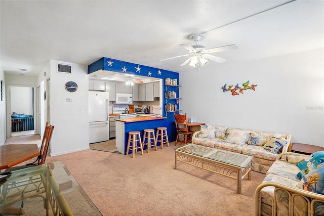 680 71ST AVENUE 11, St Pete Beach, FL 33706