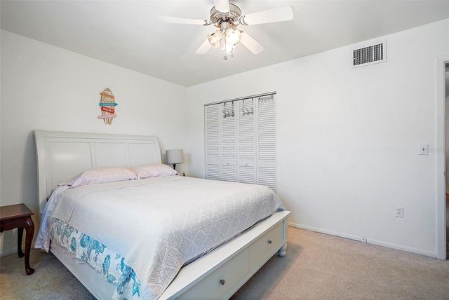 680 71ST AVENUE 11, St Pete Beach, FL 33706