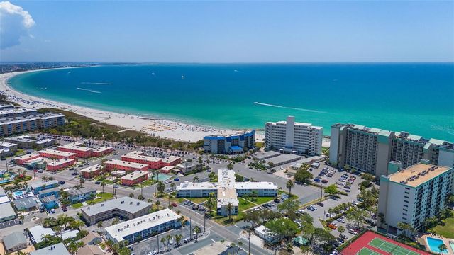 680 71ST AVENUE 11, St Pete Beach, FL 33706