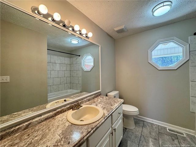 204 Fair Oaks Drive, Fayetteville, NC 28311