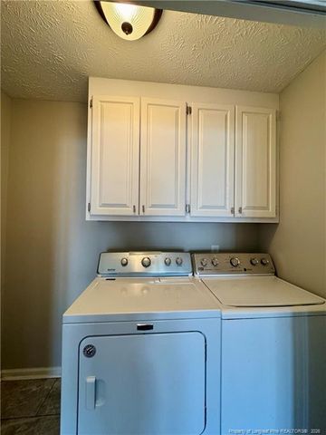 204 Fair Oaks Drive, Fayetteville, NC 28311