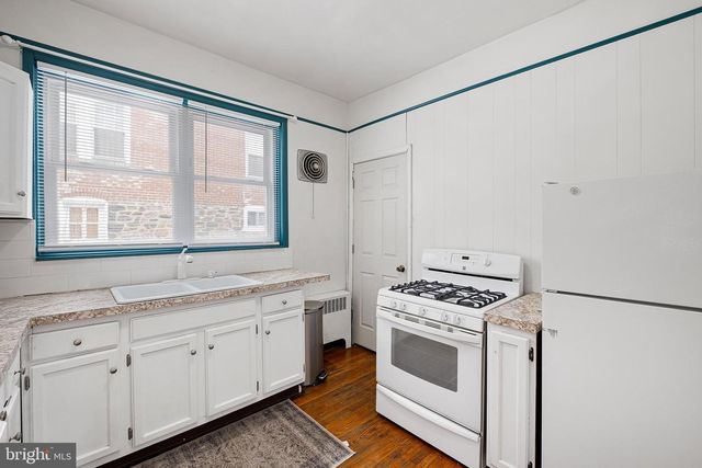 4 FORREST AVE, Claymont, DE 19703